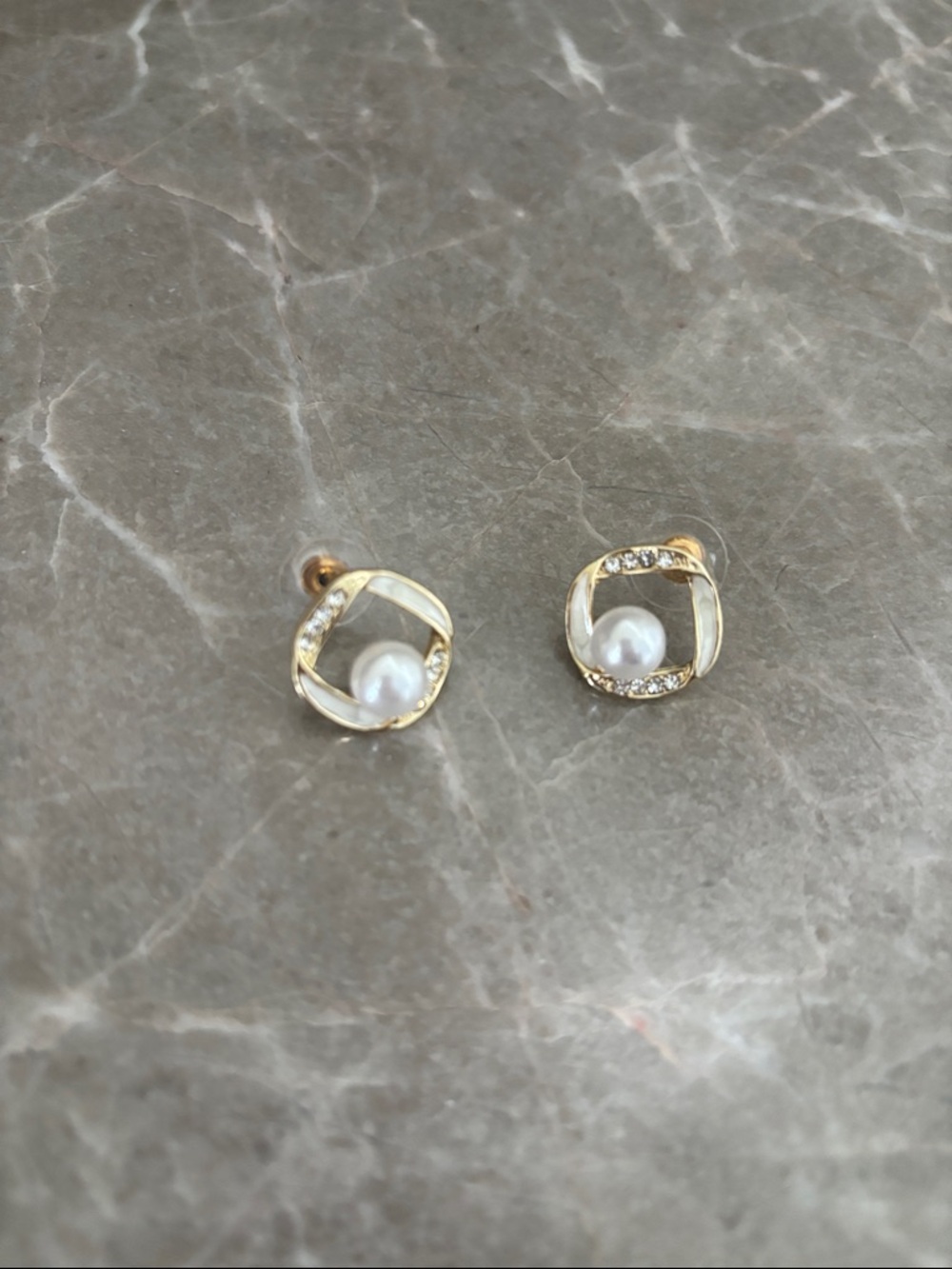 Gold Pearl & Crystal Stud Earrings - Elegant Women’s Jewelry